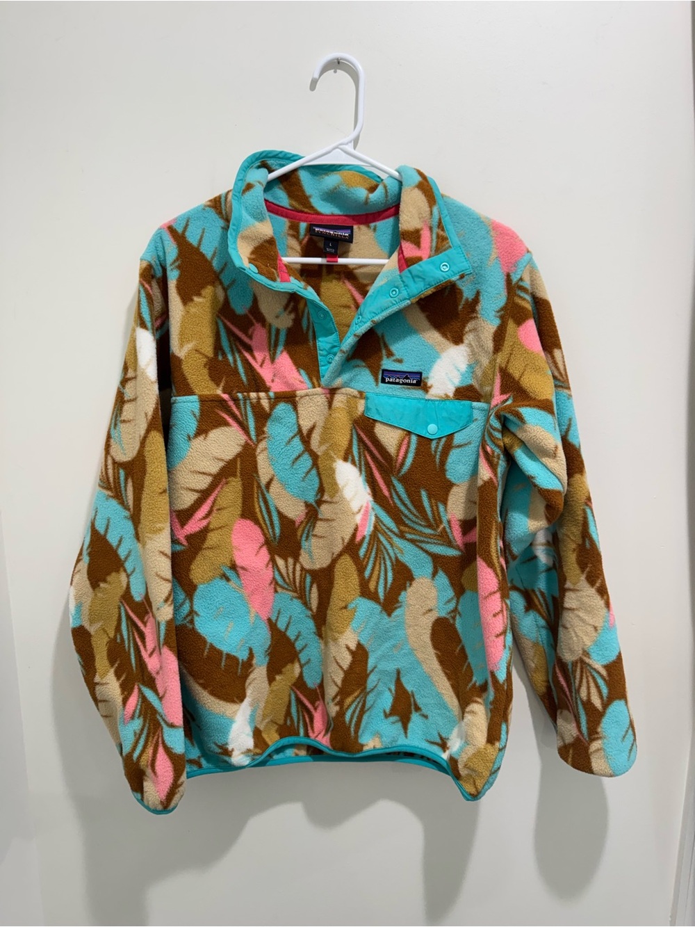 Patagonia Synchilla Snap-T Feather Print Fleece Pullover Brown Turquoise Pink L